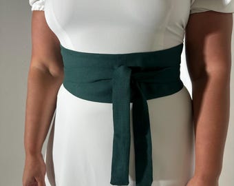 Obi belt in soft linen. Green Corset belt. Wrap belt. Waist belt in Green. Boho wide waist belt. Cool kimono belt
