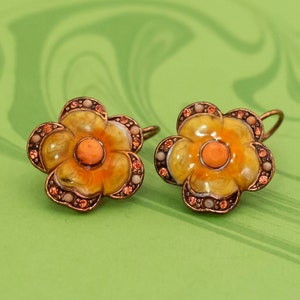 Vintage Abstract Floral Bronze Tone Pierced Earrings - W4