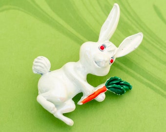 Vintage White Bunny Carrot Adorable Brooch - W15