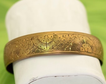 Vintage Intricate Art Nouveau Floral Bangle 8 1/2 inch - W12