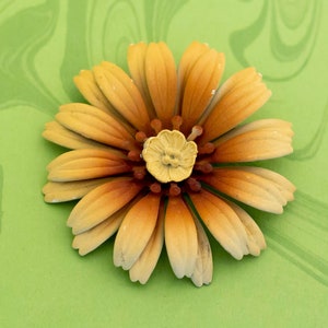 Vintage Intricate Sunflower Sunset Brooch - W15