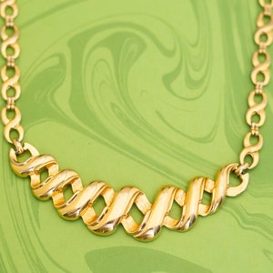 Vintage Double Helix Gold Tone Bib Necklace 18 inch - W13