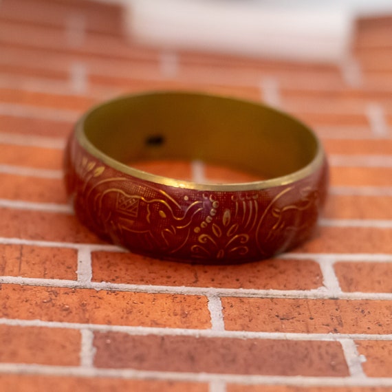 7 Inch, Vintage Ornamental Artistry Red & Gold Tone Bangle