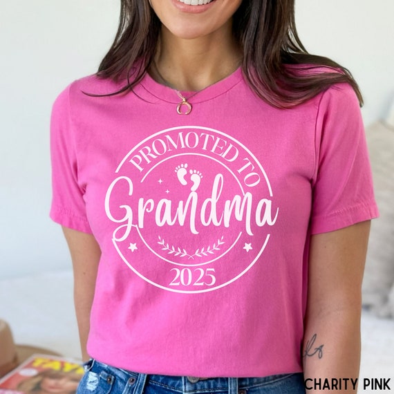Womens Promoted To Grandma Tee Shirt Est 2020 Pregnancy Reveal Gift Womens Promoted To Grandma Tee Shirt Est 2020 Pregnancy Reveal Gift