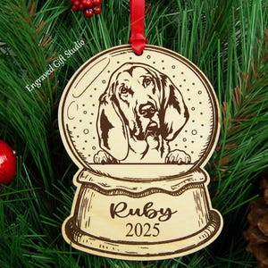 Personalized Bloodhound Christmas Ornament Engraved Wood Custom Gift, Mom Dad Pet Sympathy Remembrance, Hunting Dog Memorial Gift for Owner