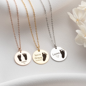 Collar con huella de bebé real, joyería personalizada con huella de mano de bebé, collar personalizado con pies de bebé recién nacido con nombre, regalo de Navidad para la primera mamá