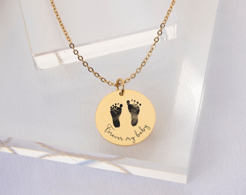 Tatsächliche Baby Fußabdruck Halskette mit Namen Personalisierte benutzerdefinierte Neugeborene Baby Füße Handabdruck Halskette ERSTE MUTTER TAG neue Mutter / Neugeborene Geschenk Bild 2