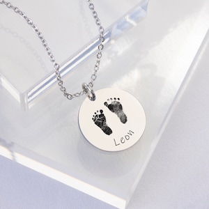 Tatsächliche Baby Fußabdruck Halskette mit Namen Personalisierte benutzerdefinierte Neugeborene Baby Füße Handabdruck Halskette ERSTE MUTTER TAG neue Mutter / Neugeborene Geschenk Bild 4