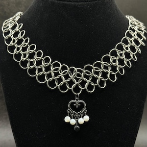 Chainmaille Necklace: Stainless Steel European 4-in-1 Weave, Heart Pendant