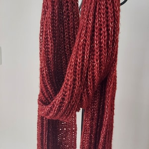 Hand-knit Extra Long (82&quot;) Classic Brioche Burgundy Scarf and Beanie Hat Set.
