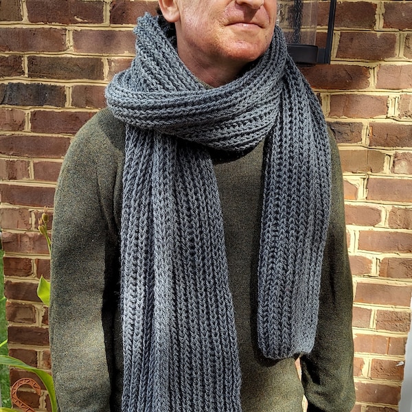 Men's 100% Wool, Long (80'') Hand-Knit Scarf with A Classic Brioche Pattern. 3 colors available: dark gray, light gray, bright red.