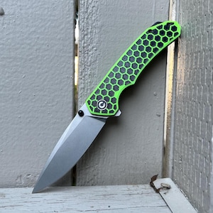 Hex Civivi Brazen Handle Scales