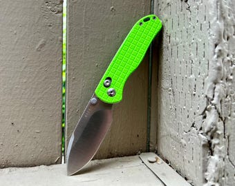 Frag Kizer Drop Bear 2 Handle Scales