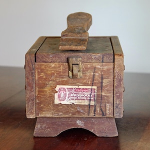 Vintage Esquire Genuine California Redwood Shoe Shine Box | Vintage Wood Box