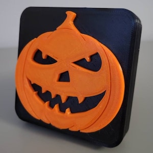 Jack-O-Lantern Tow hitch cover