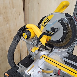Dewalt miter saw dust collector adapter
