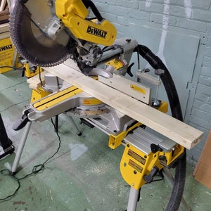DeWalt マイターソー真空アダプター