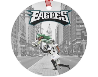 Metal Ornament, Saquon Barkley, Philadelphia Eagles, I'd Rather See the Young Boys Eat, Philly Football, Christmas Décor, Holiday