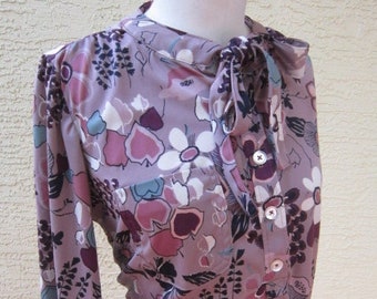 Vintage 1970's Handmade Hippie Boho Mauve Floral Shirt Size Medium / Large Bracelet Sleeve Half Button Down with Neck Tie