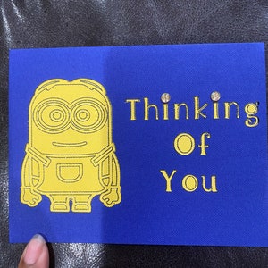 Minion pensant à vous