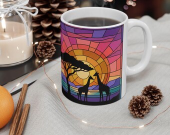 Taza de cerámica con diseño de jirafa en vidriera de la sabana africana / Taza de café con diseño de puesta de sol en tonos joya