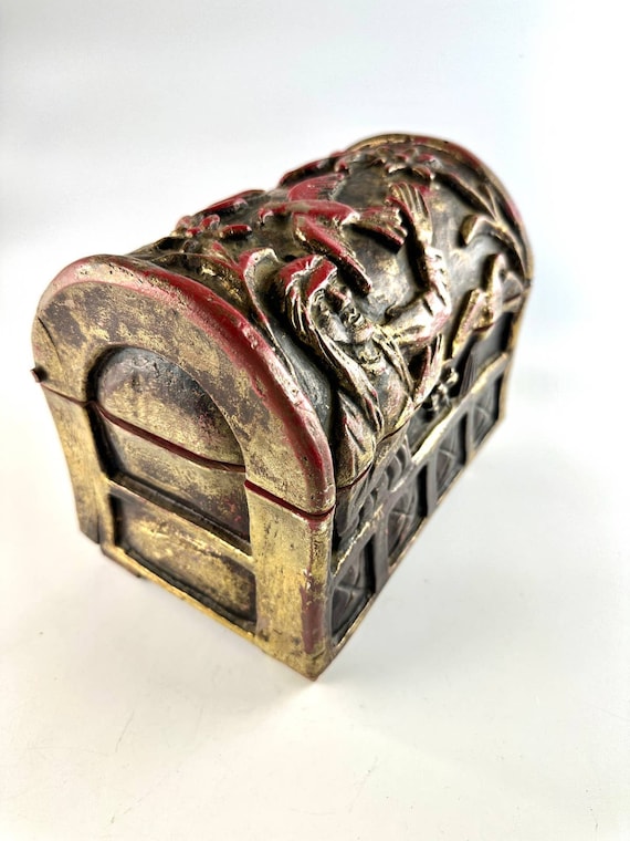 Vintage Wooden Treasure Chest Dresser Box For Special… Gem