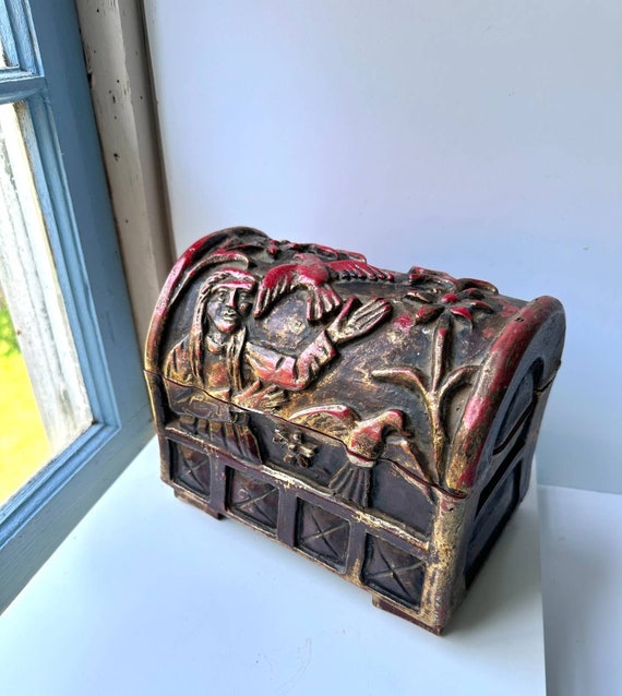 Vintage Wooden Treasure Chest Dresser Box For Special… Gem