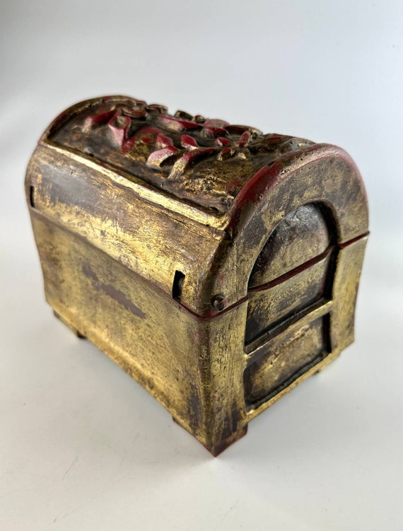 Vintage Wooden Treasure Chest Dresser Box For Special… Gem