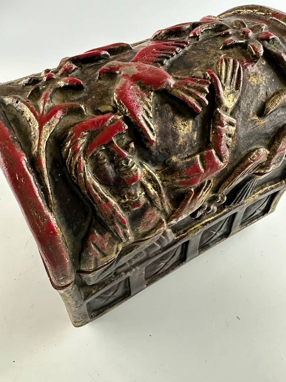 Vintage Wooden Treasure Chest Dresser Box For Special… Gem