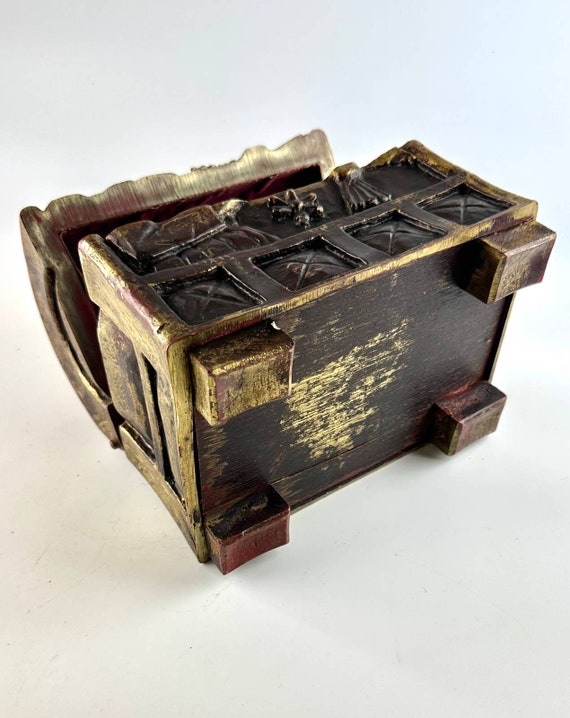 Vintage Wooden Treasure Chest Dresser Box For Special… Gem