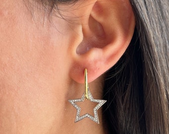 Pendientes de estrella • Chapado en oro de 14 quilates • Colgantes de estrella • Pendientes celestiales • Joyería celestial • Joyería hecha a mano • Gotas de estrella • Regalo para ella