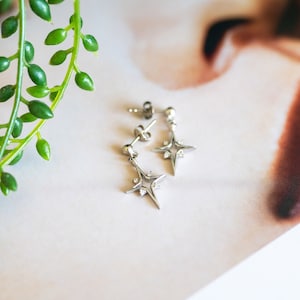 North Star Earrings North Star Dangles Celestial Earrings 14K Gold Plated 925 Silver Star Dangle Drop Earrings Gift for Her シルバー