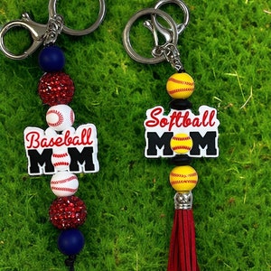 Softball Baseball Mom Schlüsselbund Geschenk Perlen Keychain Bling Baseball Mom Charakter Schlüsselbund Nettes Geschenk Taschenanhänger Geschenk für Freund Softball Mom