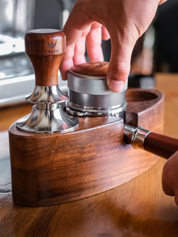 TREELF Walnut Espresso Tamping Station For 58mm Espresso Machine Portafilter Stand Base Adjustable Height 3-in-1 Coffee Tamper