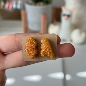 Dino chicken nugget studs - Dino nugget studs  - food earrings - snack jewelry-gift for friend - polymer clay earrings