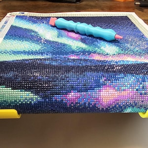 Diamond Painting Table Clamp — WIP Saver - Roll-Up Holder for Active Projects, Work in Progress WIP