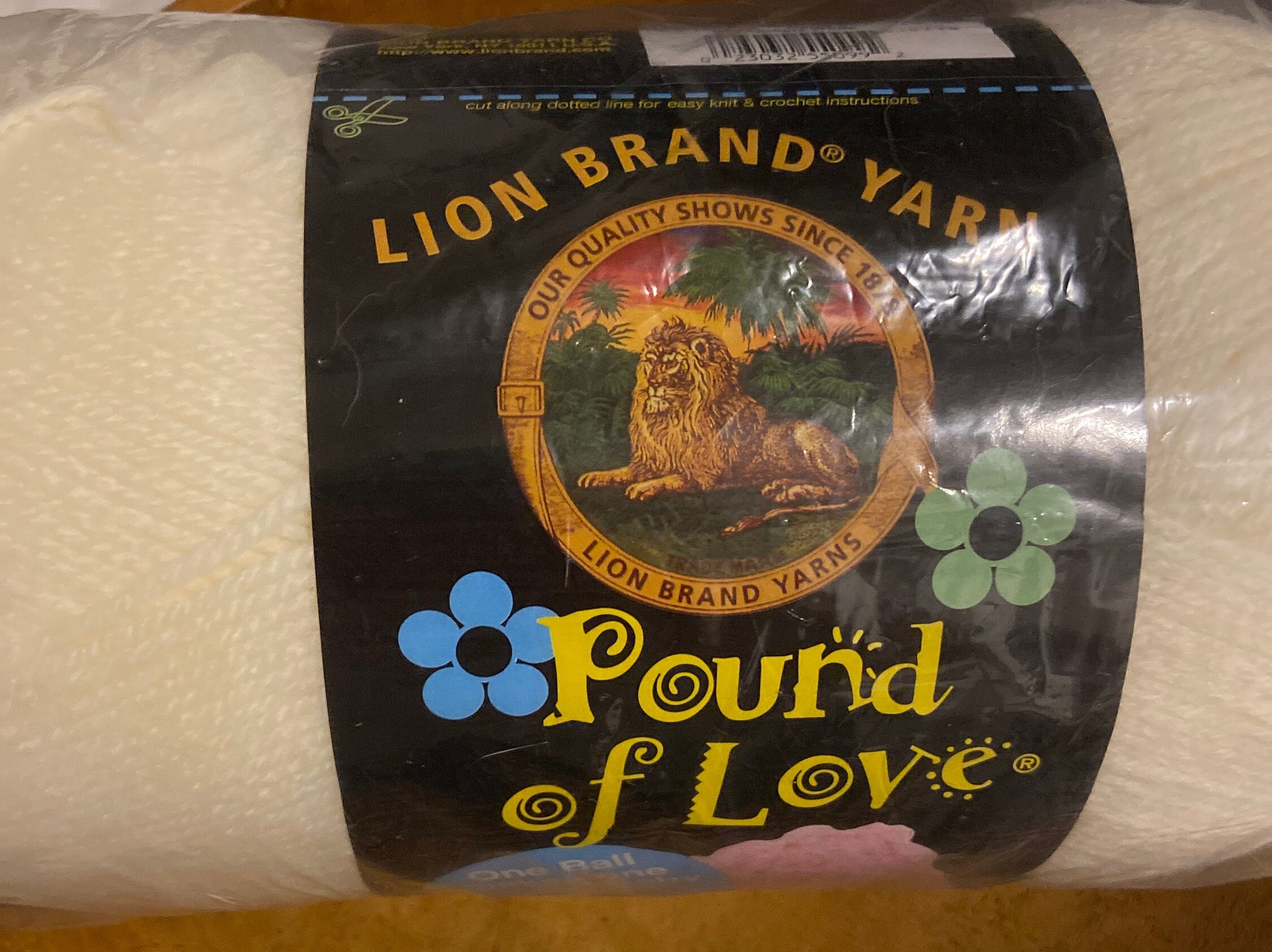 Lion Brand Yarn 550-100 Pound of Love Yarn White AT400 