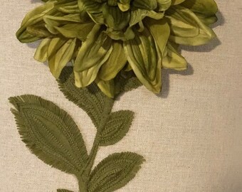 Funda almohada verde Dahlia neutra 16x20. Cremallera lateral.