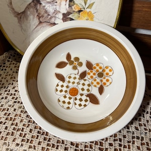 Mikasa Bowl 1970&#39;s, Cera-Stone Meadow View flower design