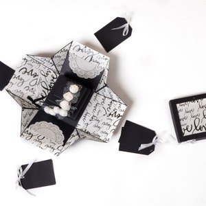 Explosing Gift Box // Scatola esplosiva fatta a mano // Scatola per esplosione di torta a sorpresa // I migliori regali di compleanno / Anniversario per i propri cari