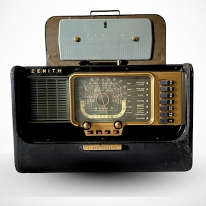 Collectible Vintage 1951 Zenith Trans-Oceanic Wave Magnet H500 Radio - Post WWII Series