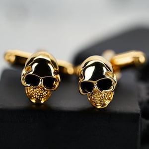 Gold Skull Cuff Links Steampunk Elegant Modern Design Edgy Dappered Cufflinks for Dress Shirts Groomsmen Boyfriend Party Events Wedding Prom