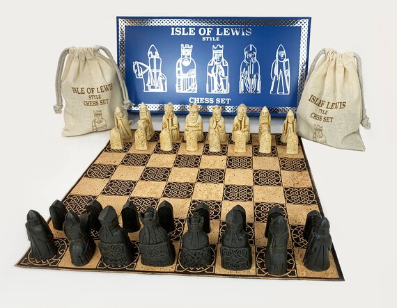 Medium Chess Board with Pieces