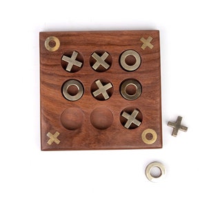 Extreme Tic Tac Toe game wood wooden 3x3 4x4 5x5 26 pieces Tik Tak