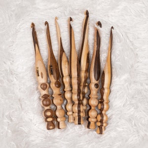 Steel Crochet Hooks With Wooden Handle Case Set, 10 Sizes, 0.5-2.75mm 