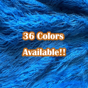 オーシャンブルーのモンゴル産フェイクファー生地、ロングパイルの高級シャギーファーウールラムフェイクファー。コスチュームアクセサリー、衣類、ファッションブランケット、ラグなどに最適です。