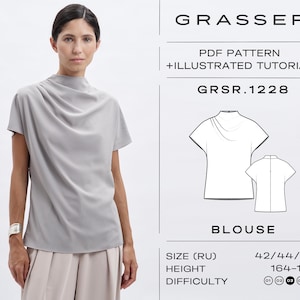 Może przedstawiać: Jasnoszara bluzka z krótkim rękawem i drapowanym dekoltem. Obraz zawiera schemat wzoru i tekst "GRASSER PDF PATTERN + ILLUSTRATED TUTORIAL GRSR.1228 BLOUSE". Bluzka jest noszona przez osobę.