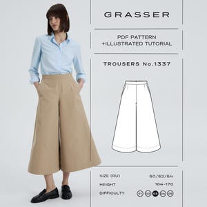 Può includere: Una donna indossa una camicia azzurra e pantaloni culotte beige. L'immagine include un diagramma dei pantaloni e il testo "GRASSER PDF PATTERN + ILLUSTRATED TUTORIAL TROUSERS No.1337". Il livello di difficoltà è indicato come 4 su 5.