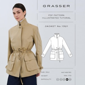 Puede incluir: Chaqueta beige con cuello alto, cintura con cordón y bolsillos delanteros grandes. La imagen incluye un dibujo lineal de la chaqueta y el texto "GRASSER PDF PATTERN + ILLUSTRATED TUTORIAL JACKET No.1321". La modelo lleva la chaqueta.