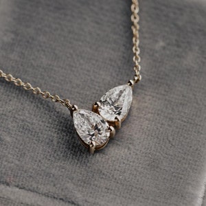 Eternal Bond Two Pear Diamonds on Chain Necklace 14K Gold Toi Et Moi Moissanite Necklace Elegant Two Stone Minimalist Jewelry Proposal Gift